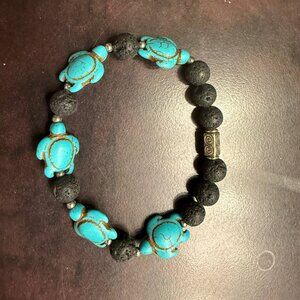 Lovely Hawaiian tourquoise/black coral bracelet